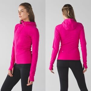 Lululemon In Flux Jacket in Jewelled Magenta